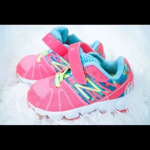 New balance toddler shoes size 6